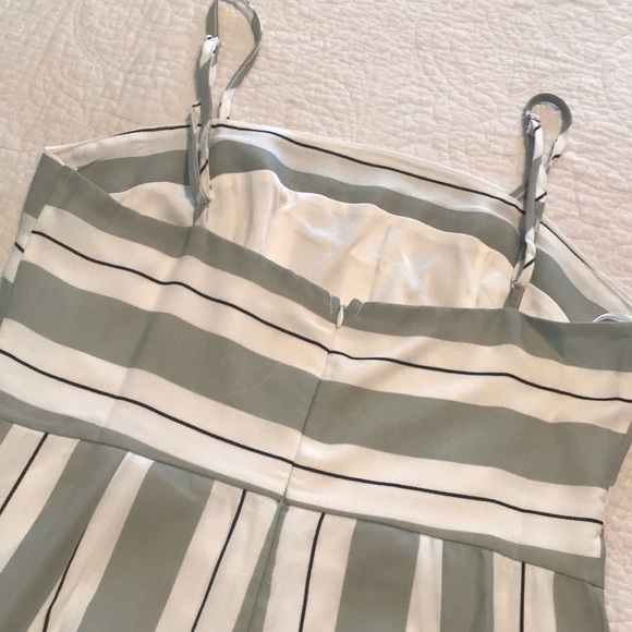 Grey/Cream Jumpsuit- NEW! - Picture 5 of 6